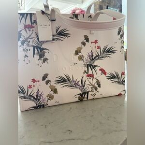 Ted Baker The Icon Tote Bag